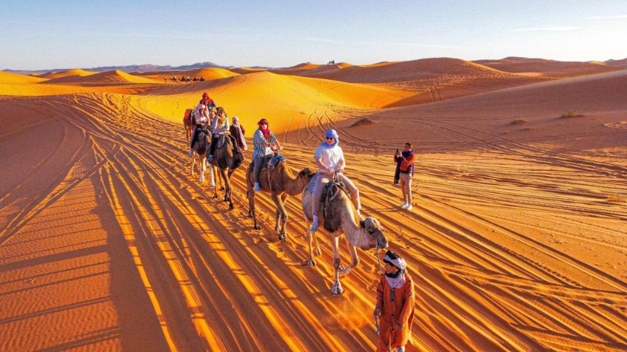 Aladdin Merzouga Camp Exterior foto